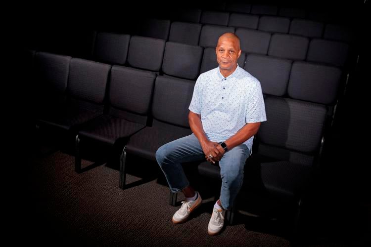 Former MLB great Daryll Strawberry finds faith in ӣƵ area