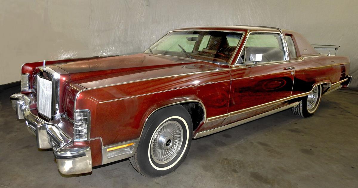 The 1978 Lincoln Continental Town Coupe was a relatively rare car