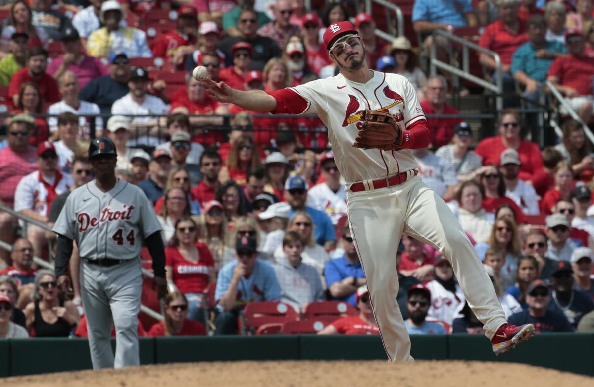 Wainwright, Arenado lead Cardinals to 10-0 romp over Royals – KGET 17