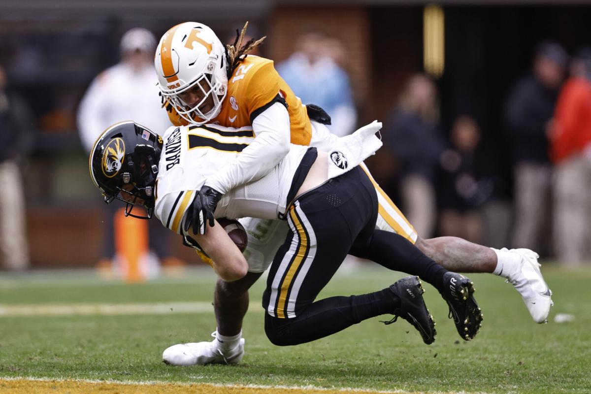 Mizzou football snapshots: PFF grades, snap counts for Tigers' loss to  Tennessee