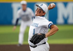 Class 5 state quarterfinal: St. Dominic vs. Summit