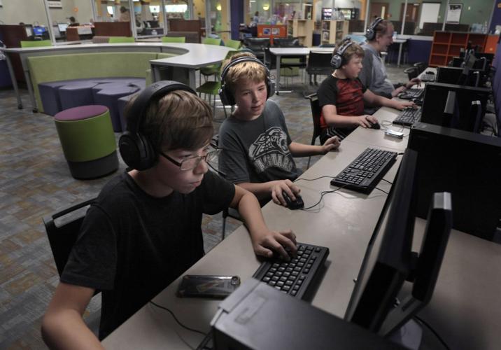 Public Library's Amazing Parent-Friendly Work Stations Go Viral - Tinybeans