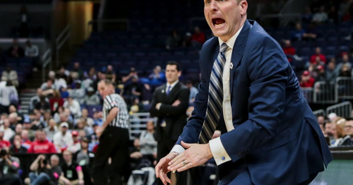 Darian DeVries: A look at the Drake University basketball head coach