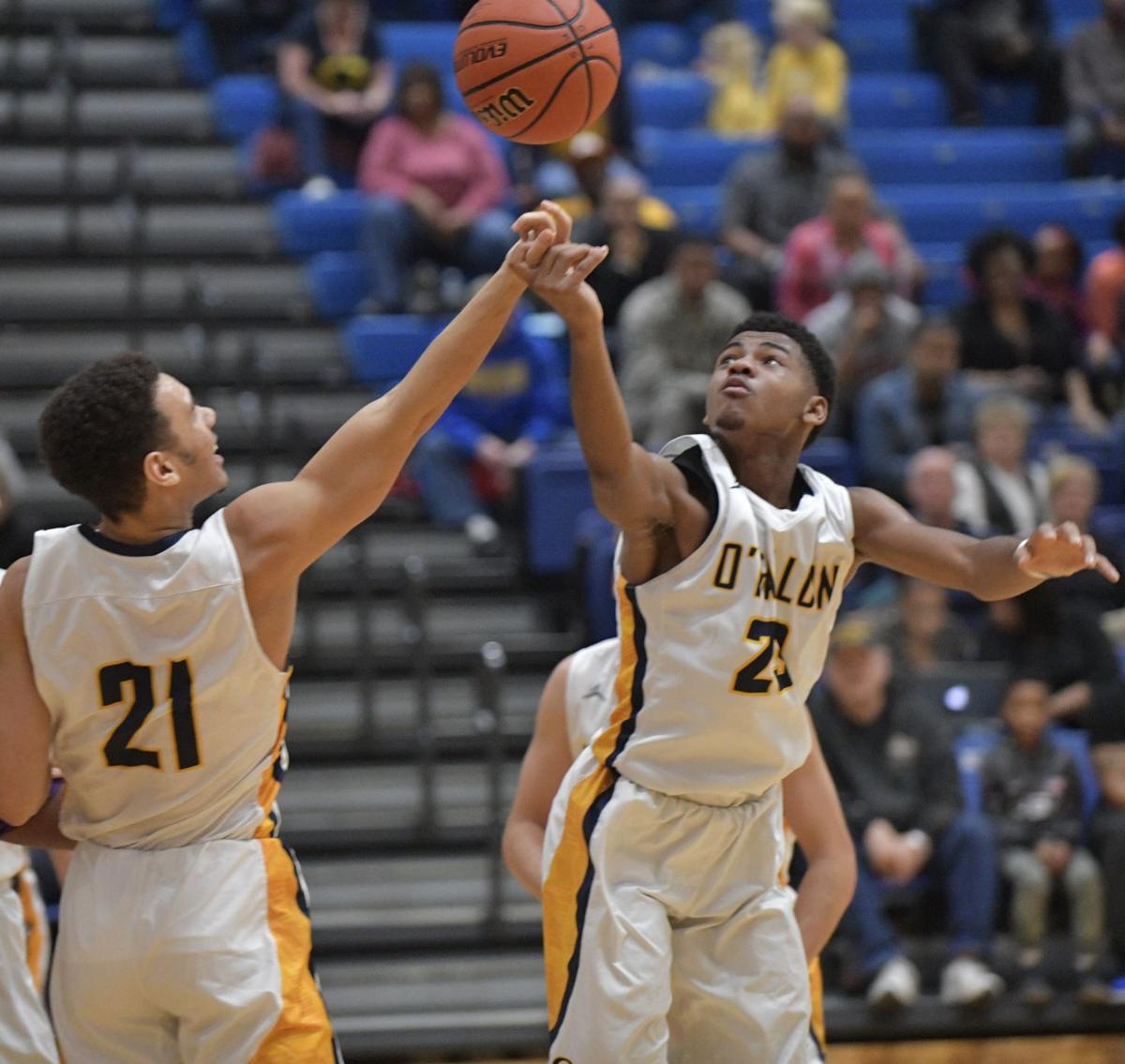 Collinsville stays unbeaten with win over rival O'Fallon Boys