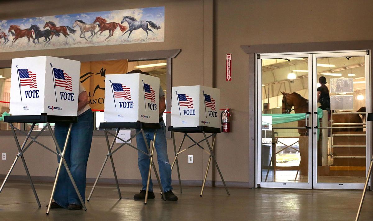 Lake St. Louis residents out to vote with a view