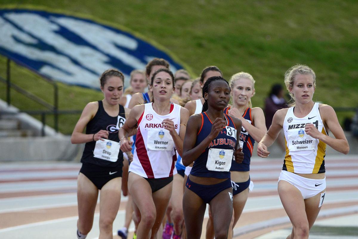 pic Karissa Schweizer Runner schweizer gets her kicks on the track