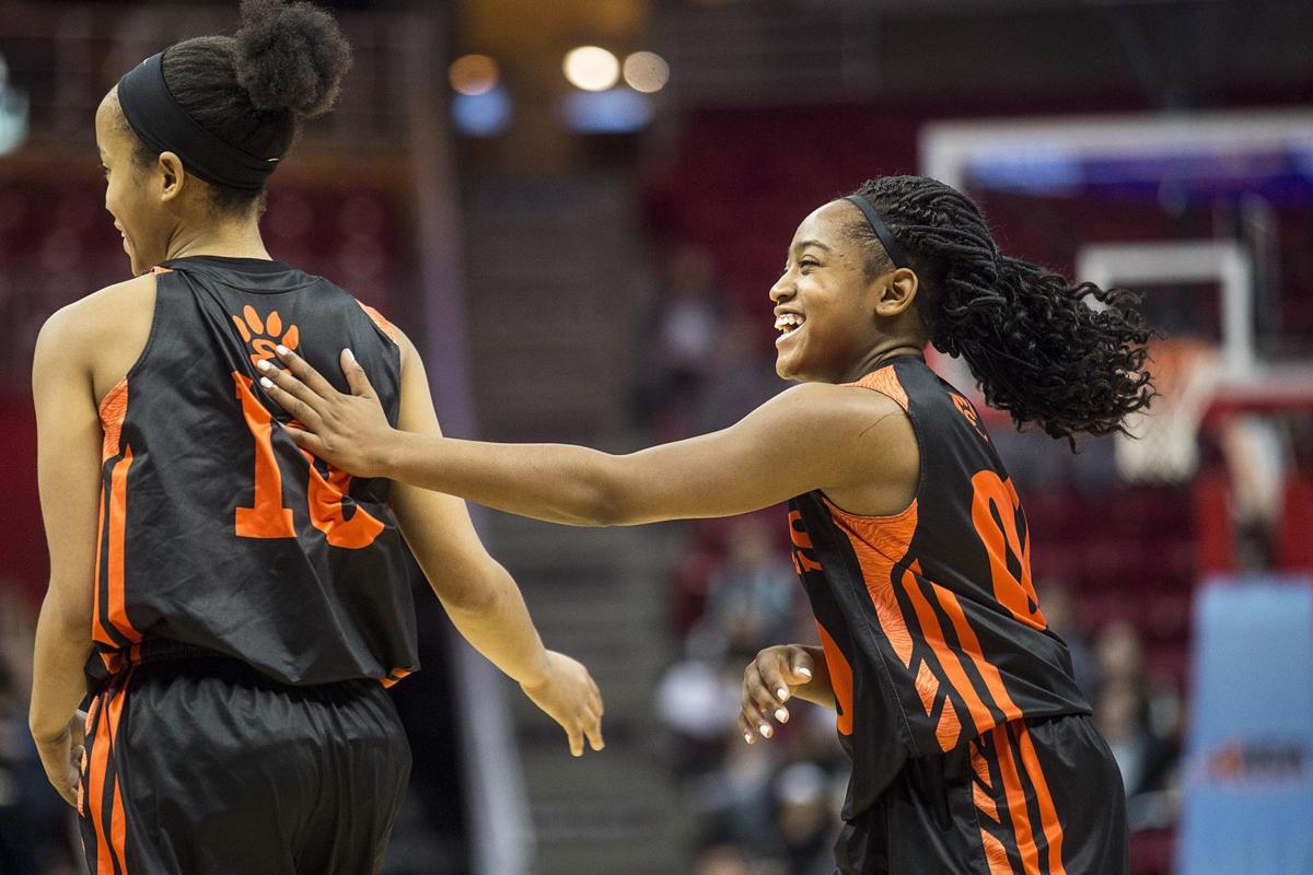 Montini S Twin Towers Eclipse Edwardsville In 4a State Semifinal