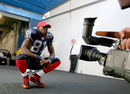 Rams are interested in Terrell Owens