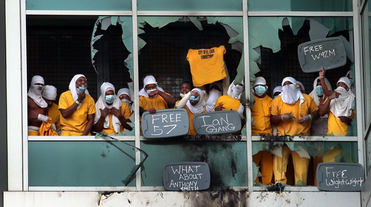 Edwards Inmates Jimmied Locks Escaped Cells Before Mayhem Erupted At Jail Law And Order Stltoday Com