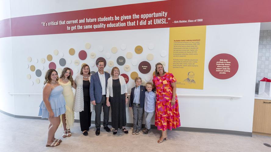 UMSL dedicates Richter Family Welcome and Alumni Center