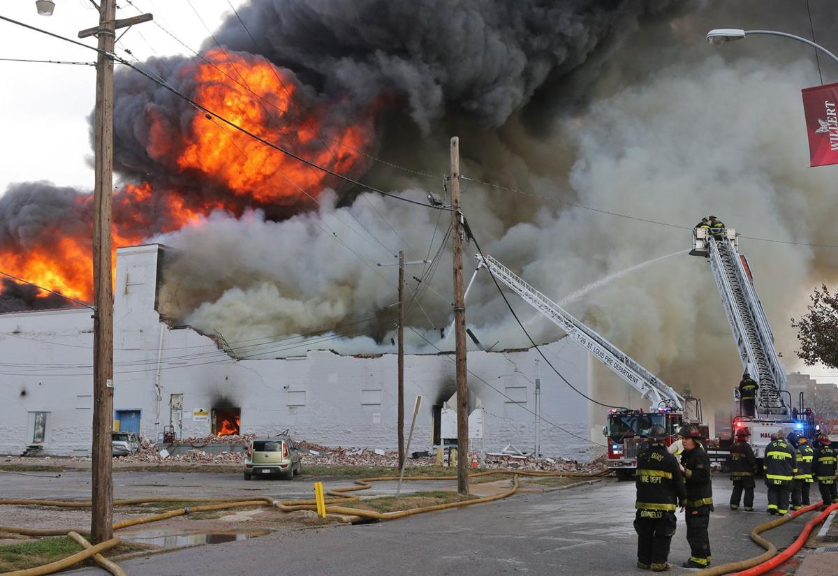 Five-alarm fire destroys St. Louis warehouse