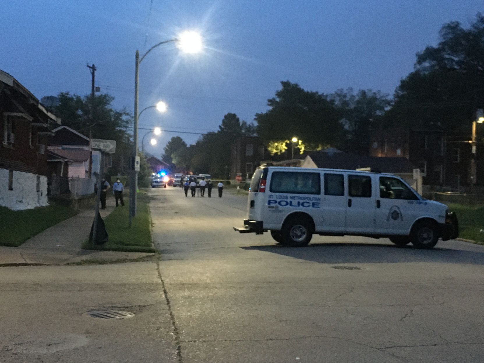 Man Shot By St. Louis Police After Firing Multiple Rounds In Air, Then ...