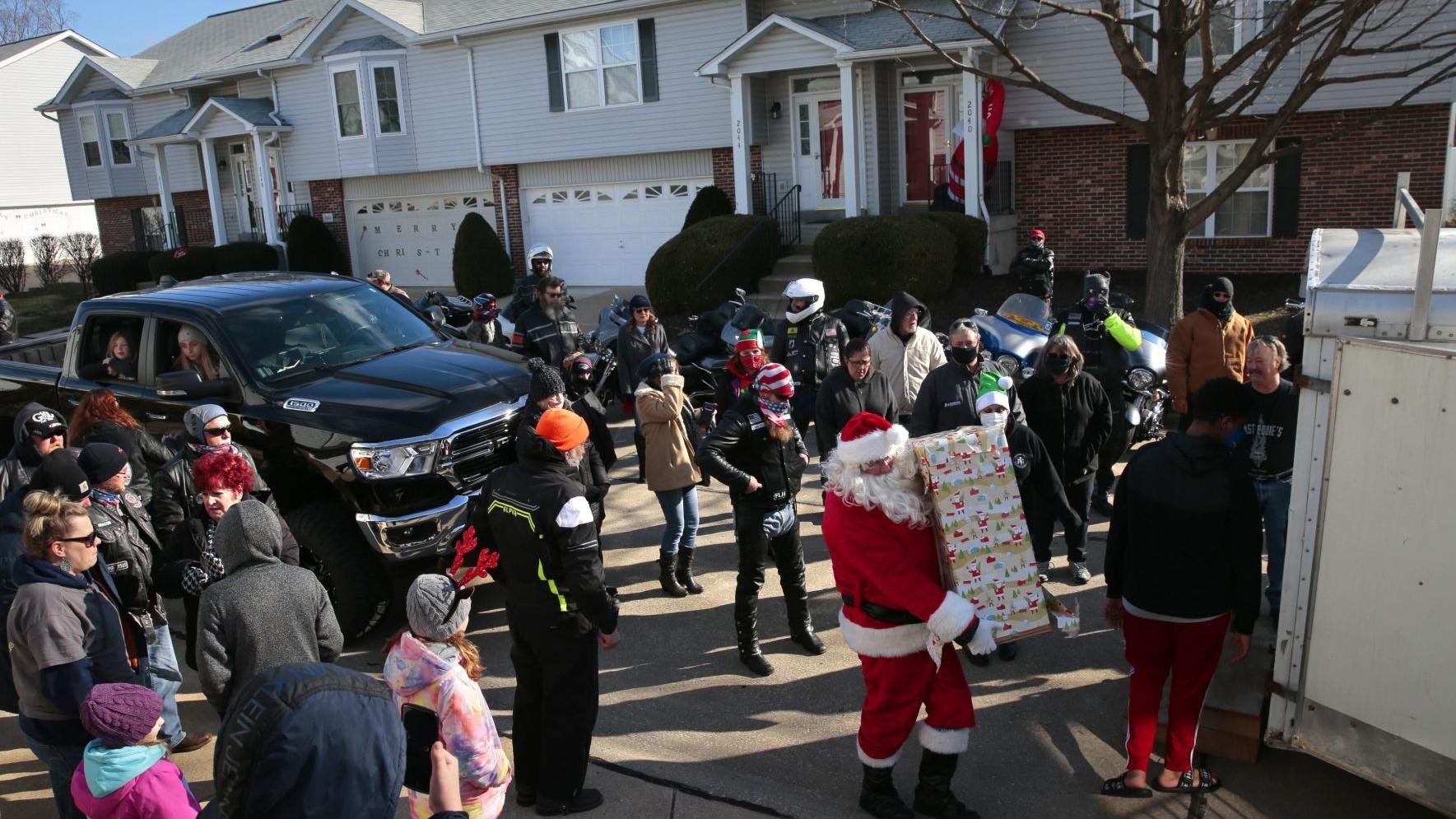 Christmas surprise comes to family of St. Peters 8-year-old undergoing cancer treatment