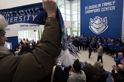 Fans send-off Billikens’ men’s soccer team to the College Cup