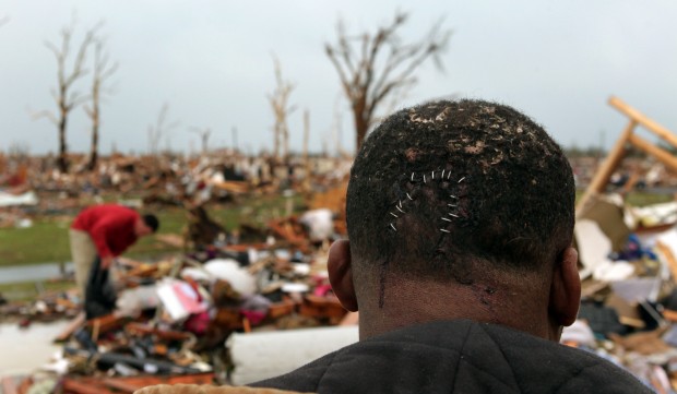 Joplin tornado turns city upside down