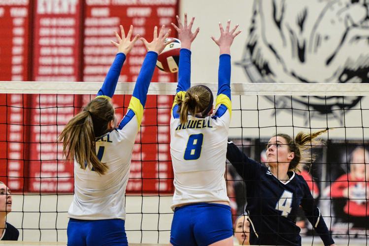 St. Dominic turns up the defense to smother Francis Howell