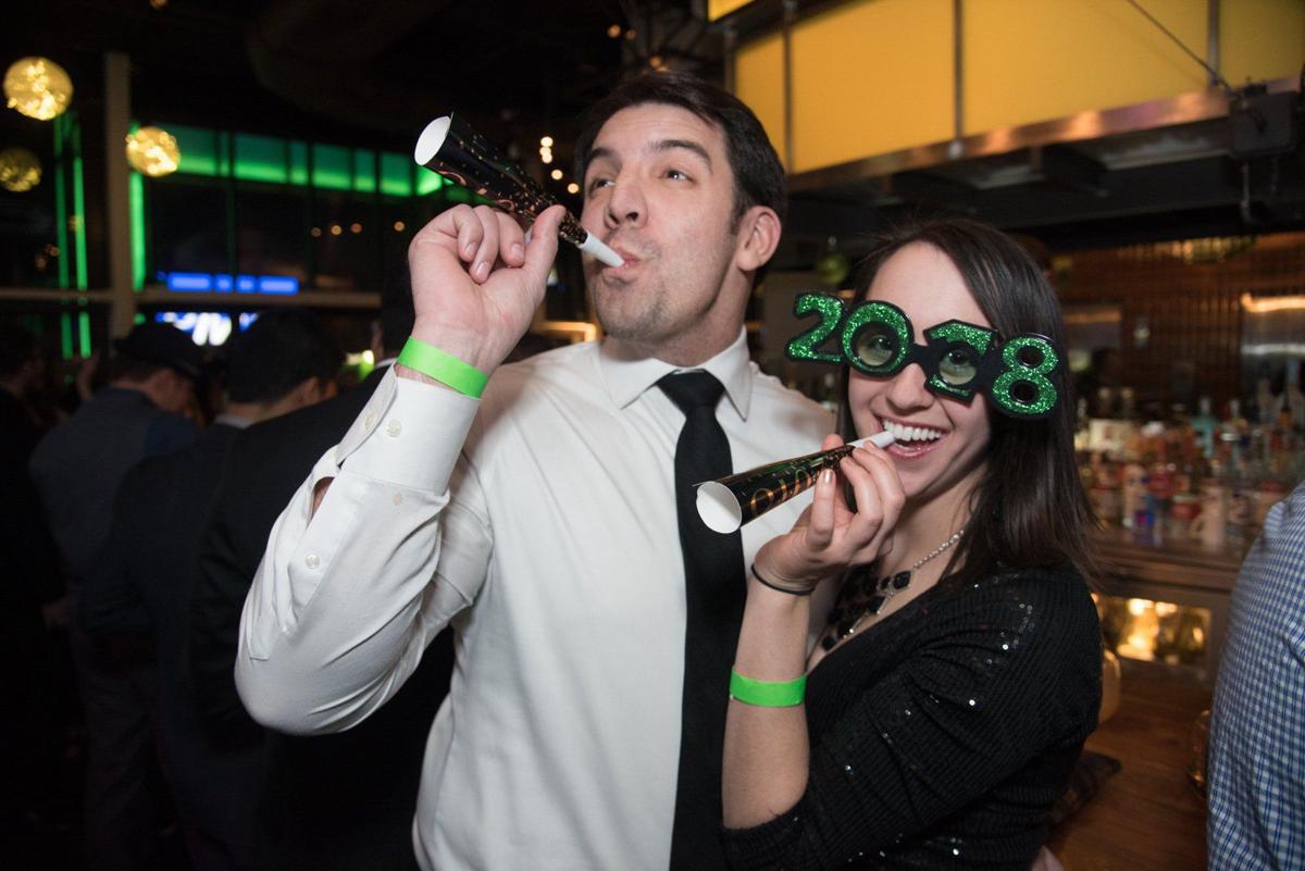 iParty with New Year&#039;s Eve revelers in St. Louis | Bars and clubs | stltoday.com