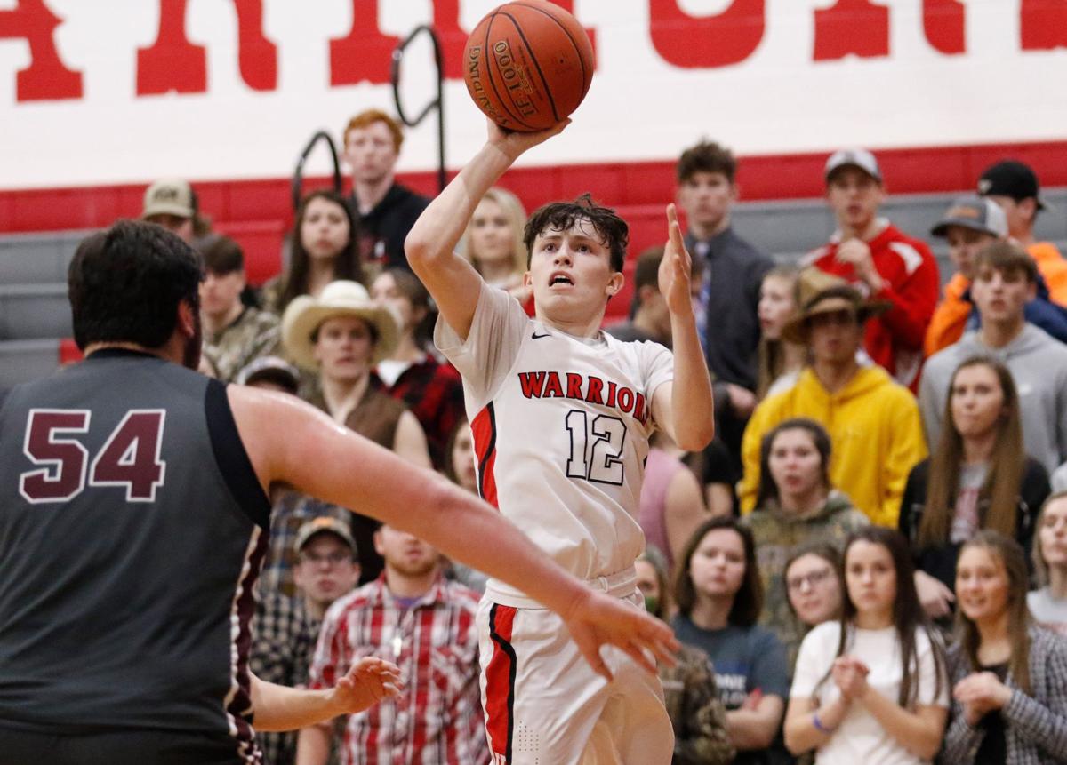 Reeves Scores Career High 25 To Lift Winfield Over St Charles
