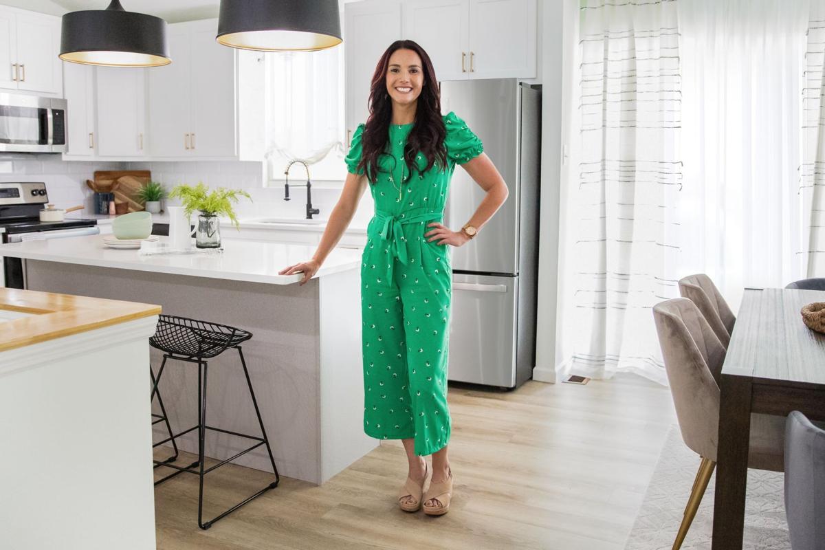 st louis real estate agent helps buyers love their new homes in call the closer on hgtv television stltoday com