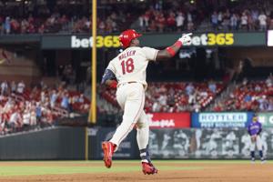 Cardinals take on Rockies at Busch Stadium