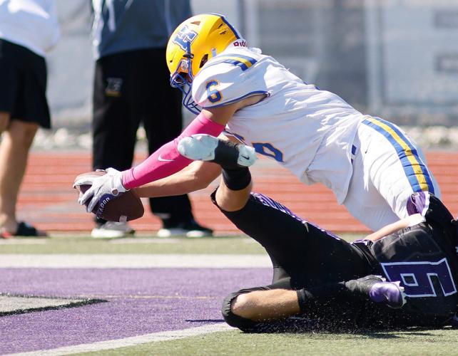 Francis Howell at Fort Zumwalt West Football