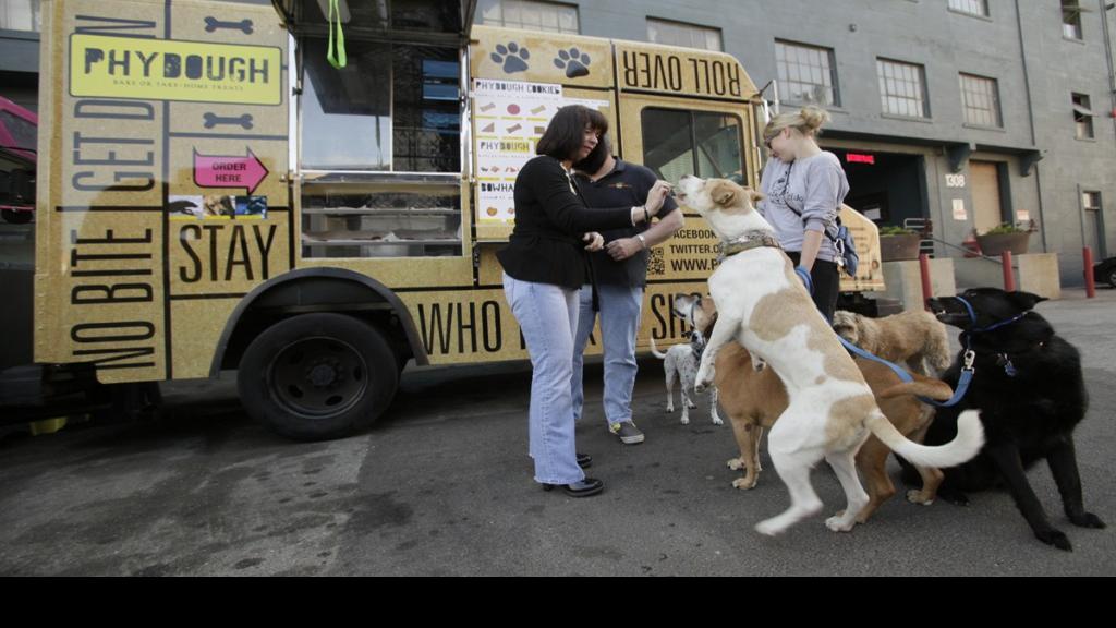 Gourmet dog treat truck joins LA's mobile fleet Pets