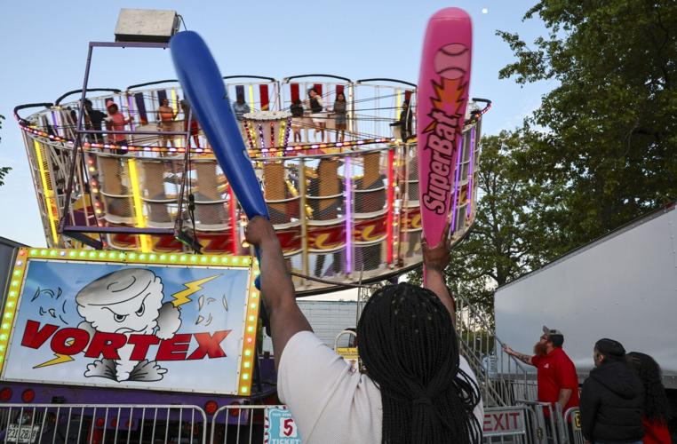 ThurtenE Carnival brings fun, festival fare