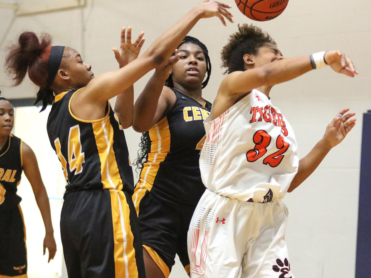 Edwardsville Rallies To Beat Hazelwood Central Girls Basketball