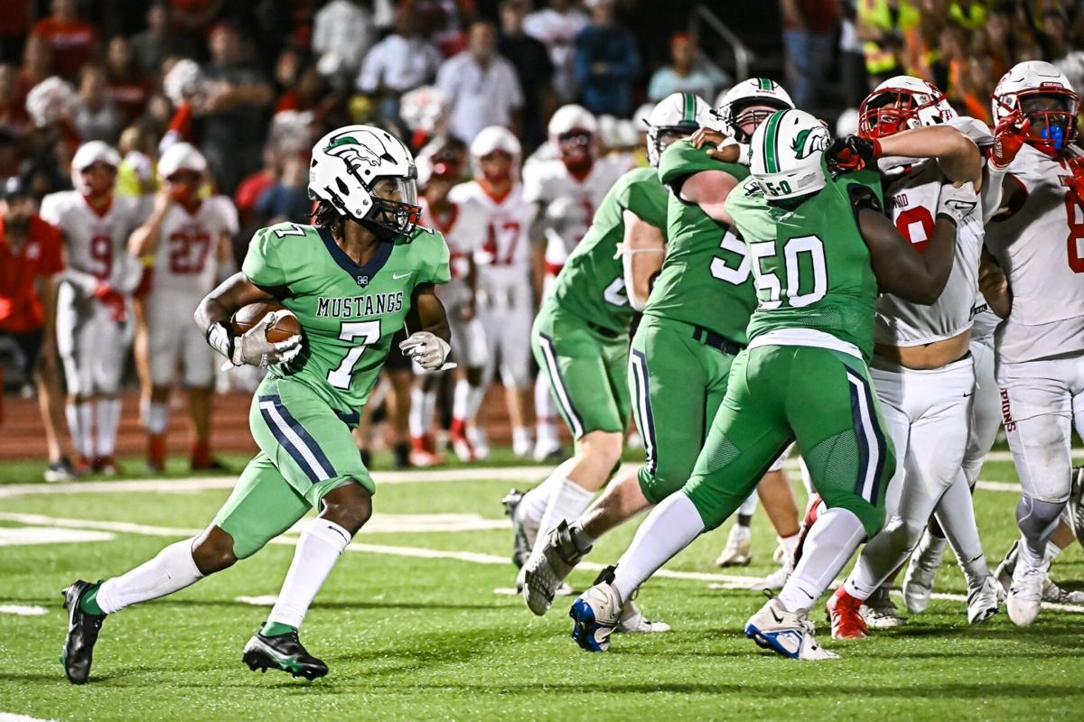 Justin Jackson uses track lessons to shoulder load for Marquette High