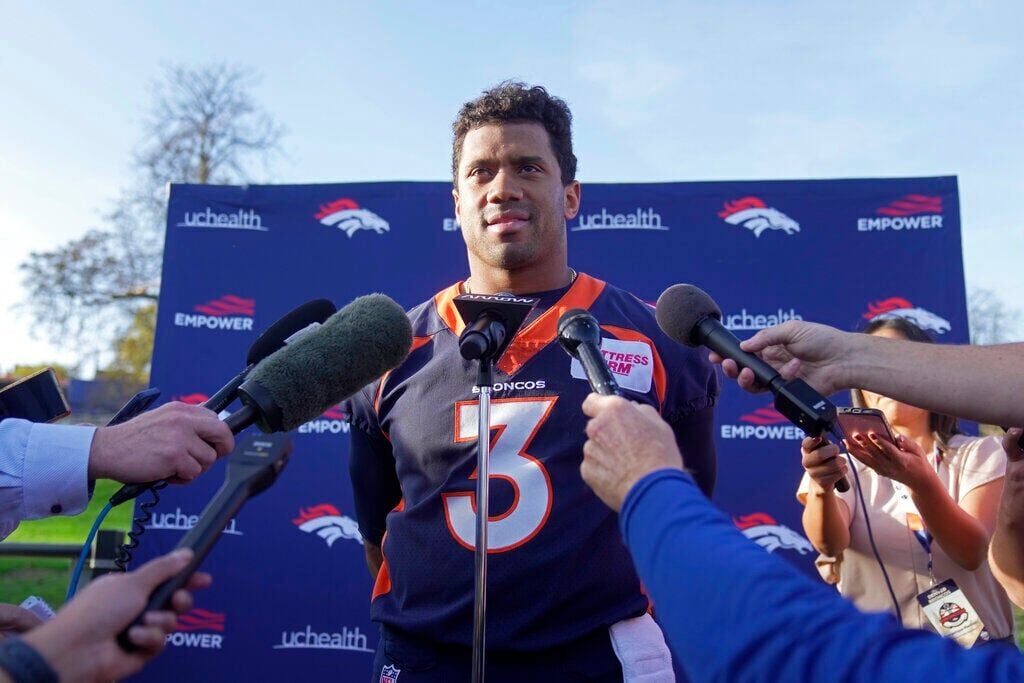 Denver Broncos, Russell Wilson must shut down national media narrative vs  San Francisco 49ers, Locked on Broncos