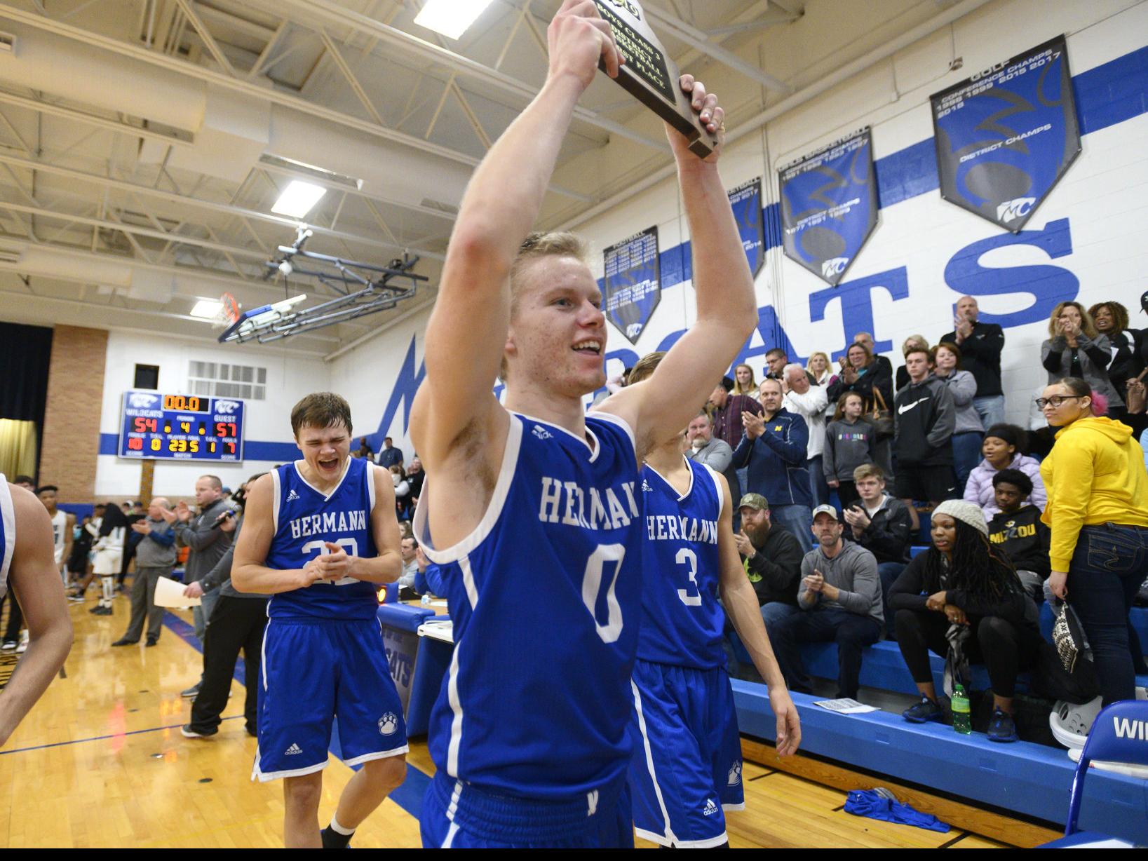 Moeckli Helps Hermann Edge O Fallon Christian For First District