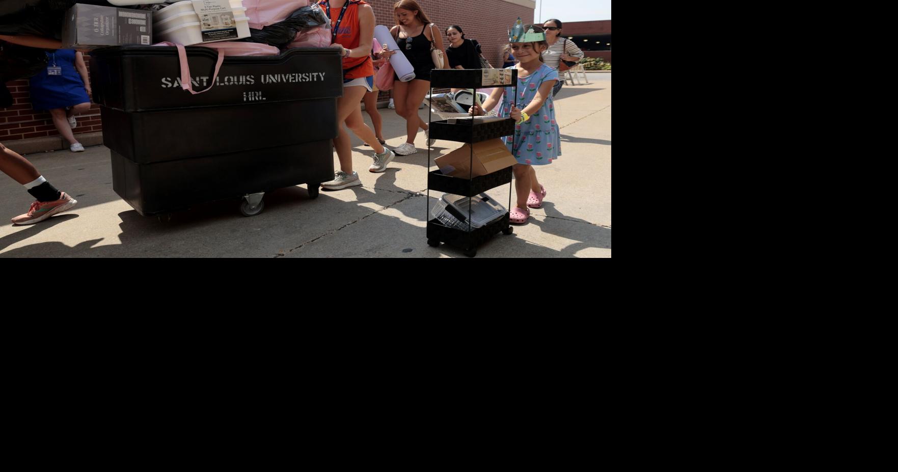 SLU move-in day