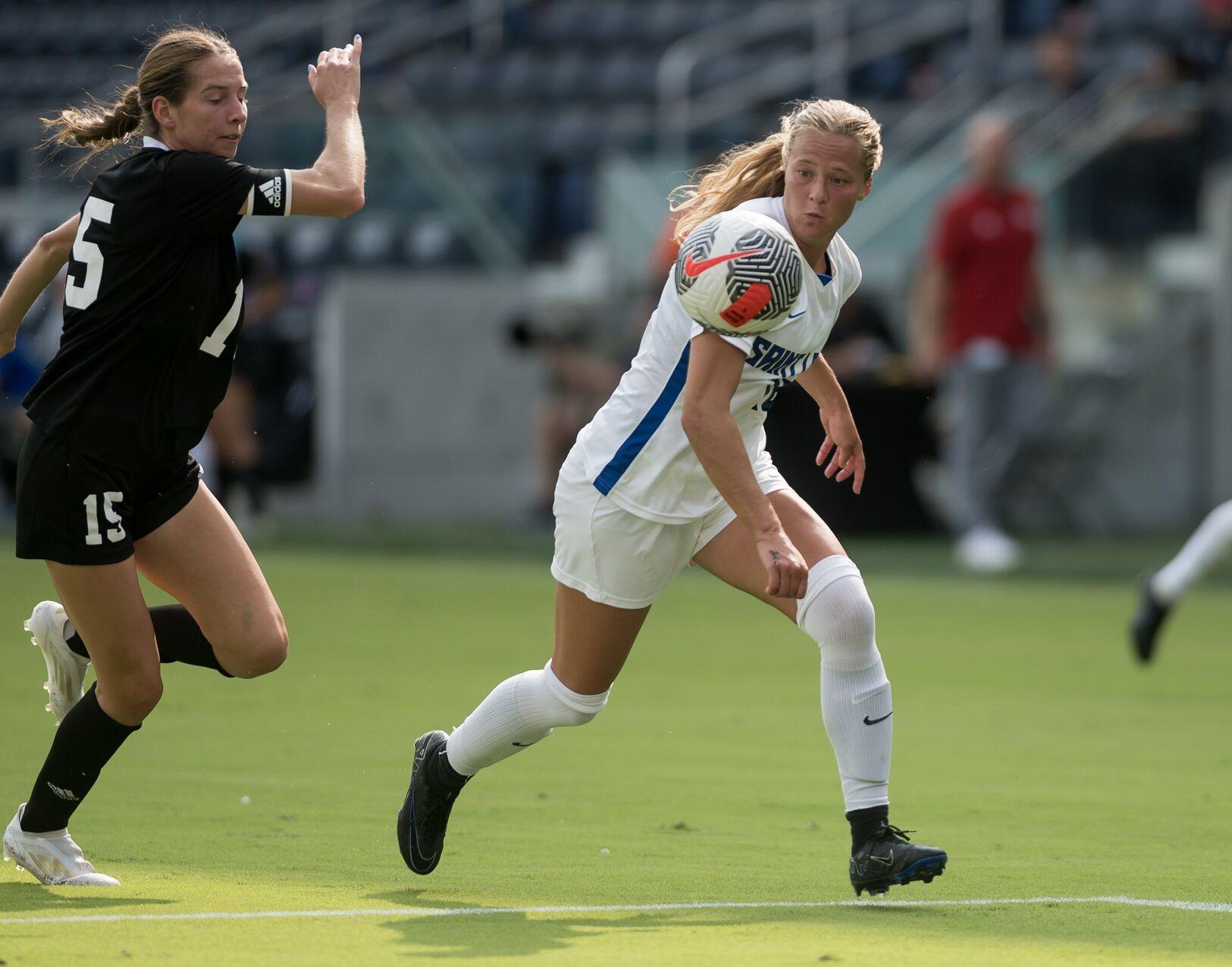 SLU women's soccer reaches A10 final with 20 win over St. Joseph's