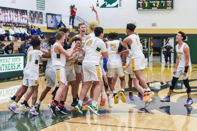 Fort Zumwalt North pulls away from Francis Howell in second half Boys