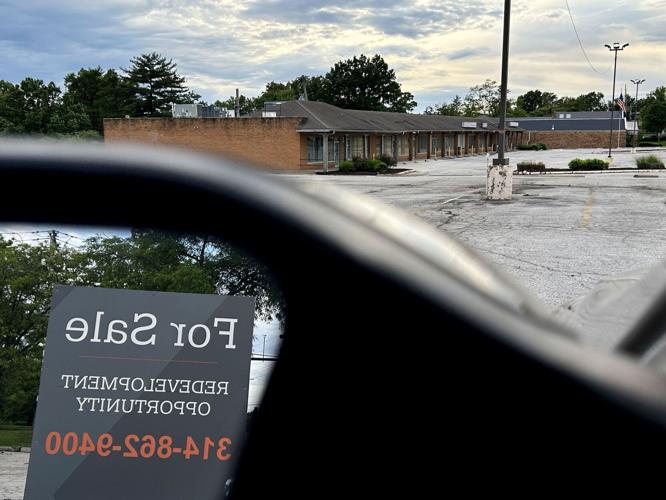 Creve Coeur residents oppose plan for 4-story development on Olive