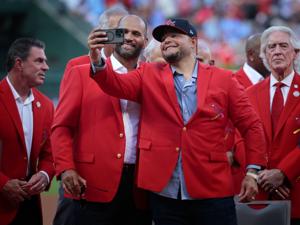 Pujols, Molina inducted into St. Louis Cardinals Hall of Fame