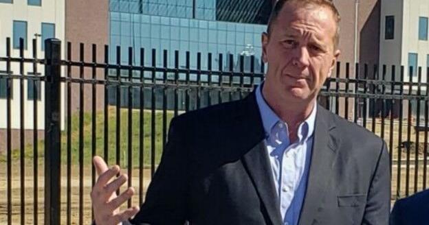 Holleman: Eric Schmitt talks security, Israel and the GOP after touring ...