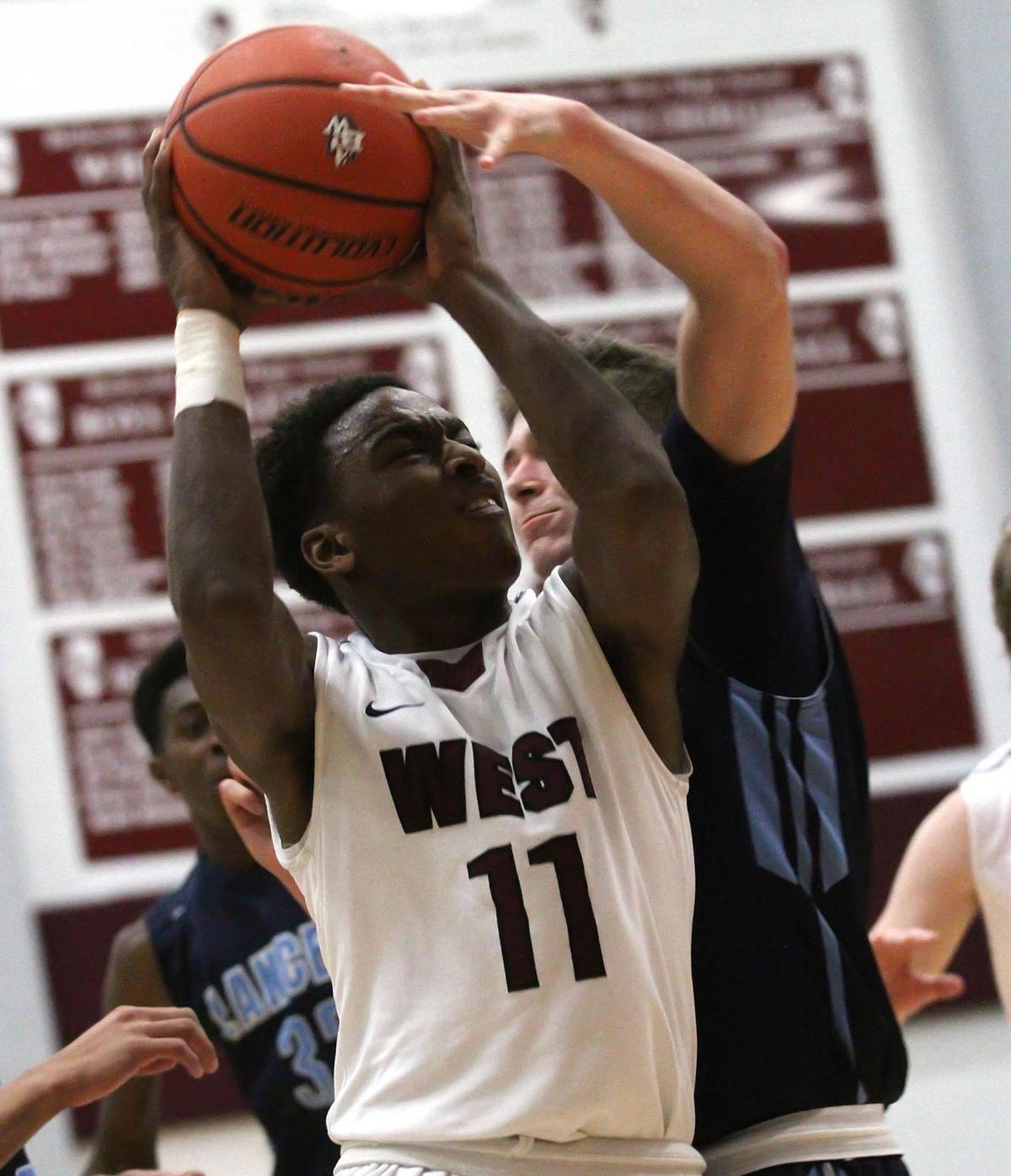 Belleville West Rallies To Stun East In The Fourth Quarter Boys