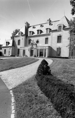 Catholic Group Looks To Buy Historic Estate From Boeing 2642