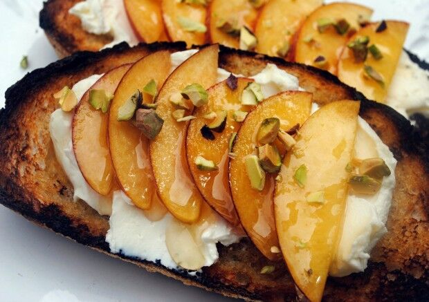 Bruschetta for dessert