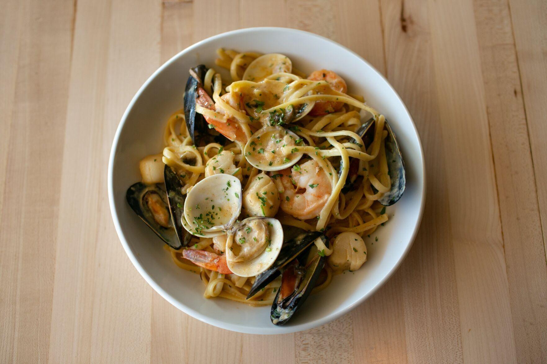 Vangel's Restaurant & Bar carries Charlie Gitto Sr.'s legacy to Warson