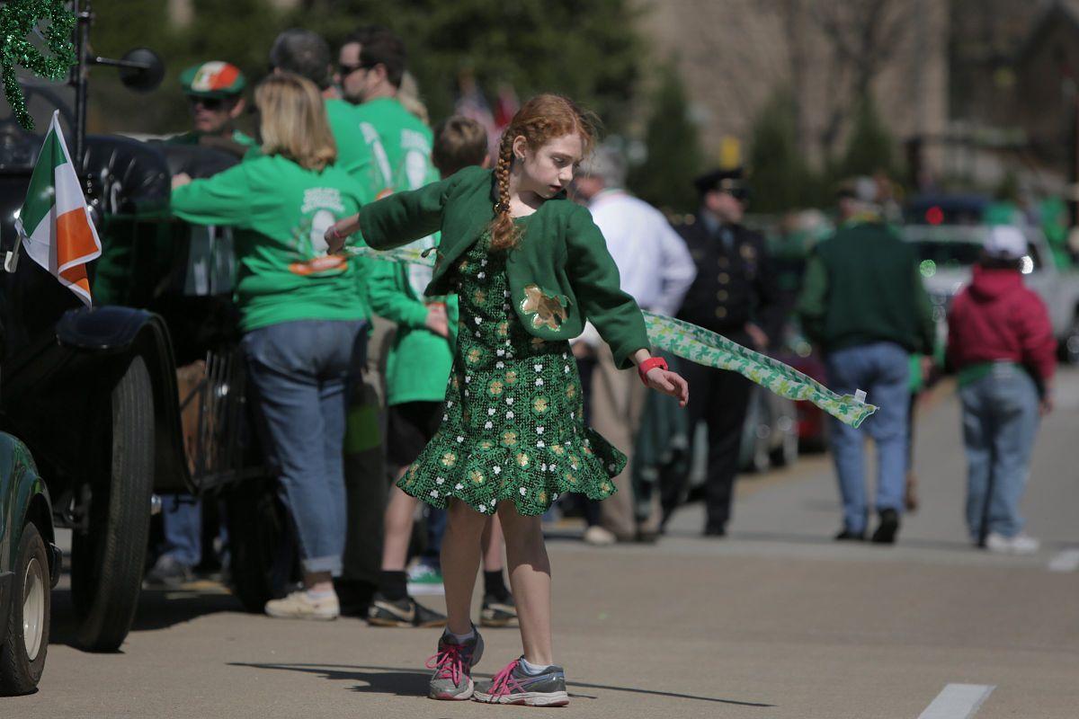 st patricks day parade in dogtown st louis