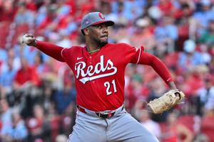 Jul 25, 2026; St. Louis, Missouri, USA; Cincinnati Reds starting pitcher Hunter Greene (21) throws against the St. Louis Cardinals during the first inning at Busch Stadium. Mandatory Credit: Jeff Curry-Imagn Images