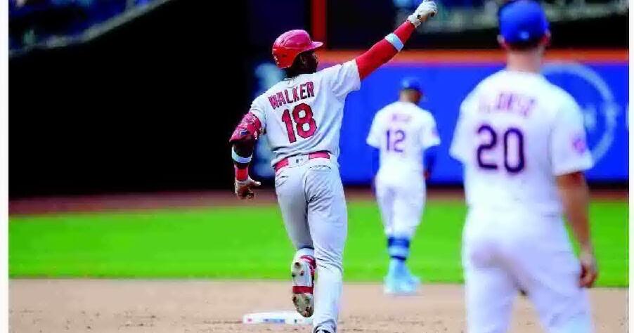 While he learns outfield, Walker cranks out hits at DH - Vimarsana News