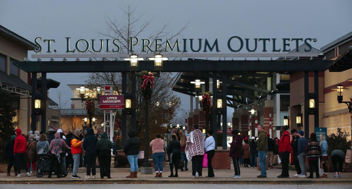 Black Friday shoppers out in �����Ӱ�ԭ��