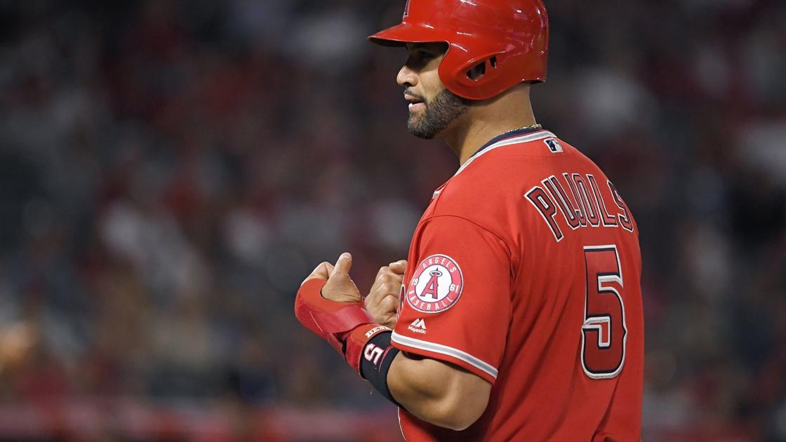 Pujols visit highlights 2019 Cards schedule; season opens March 28 | St. Louis Cardinals ...