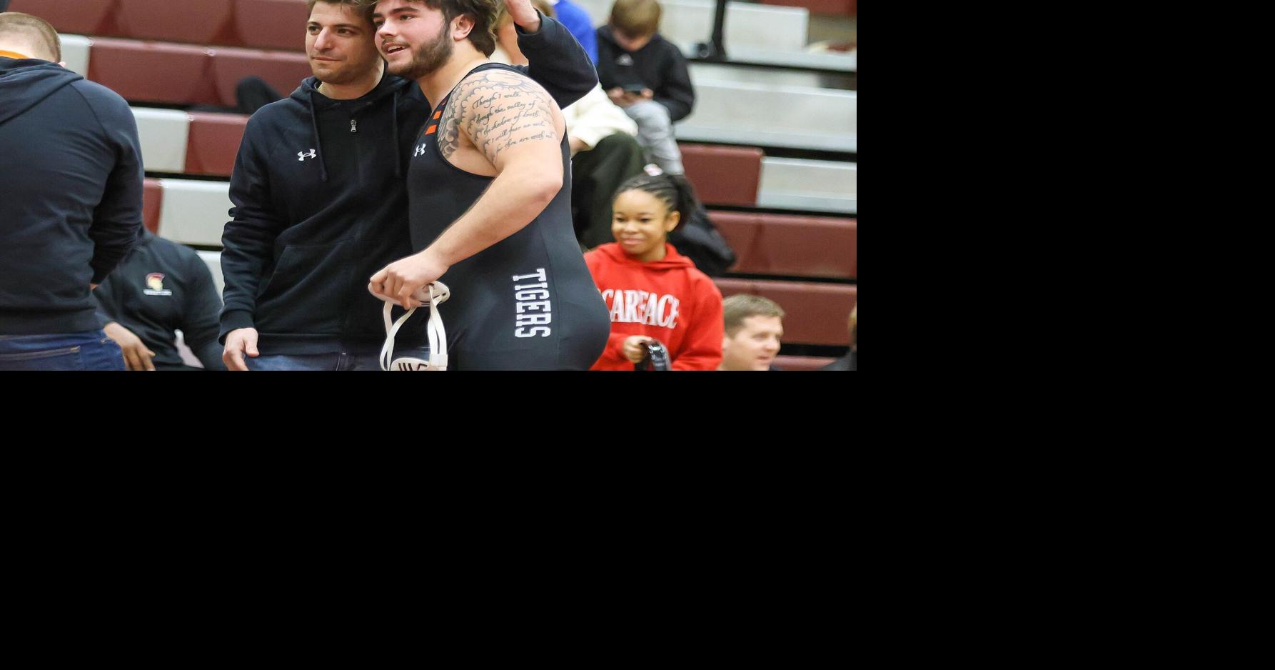 Roman Janek joins 100-win club for Edwardsville to aid team title at St ...