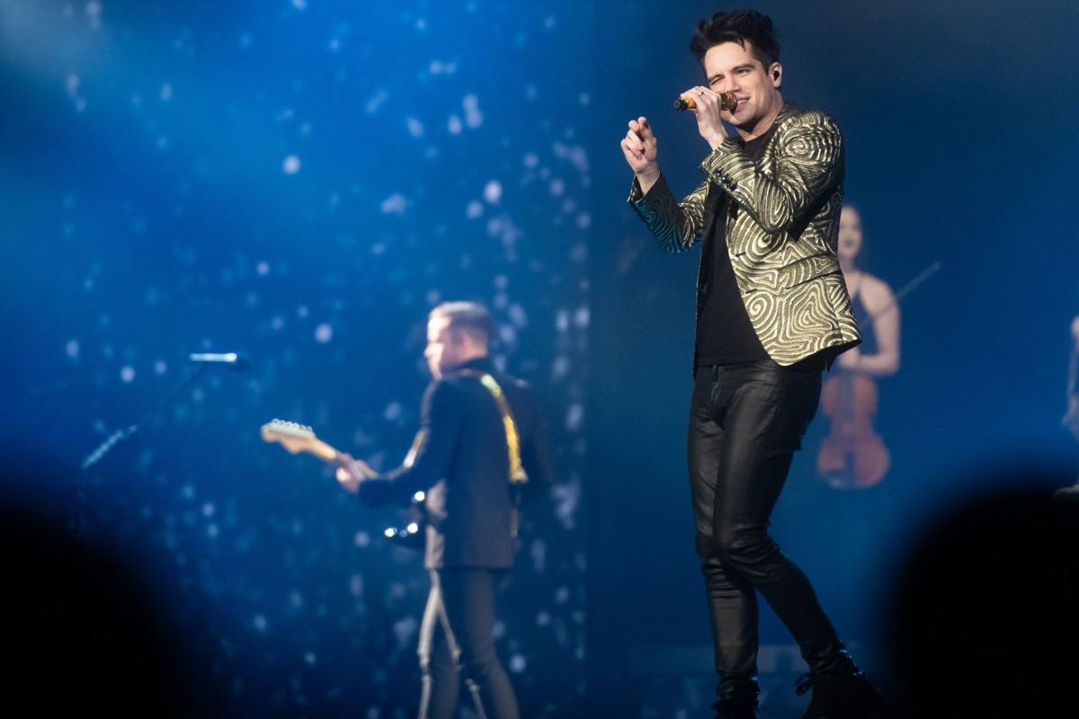 panic at the disco tour st louis