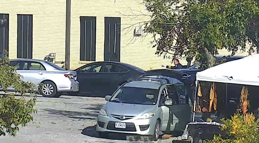 Chief detains robbery suspect