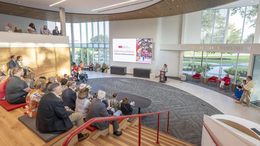 UMSL dedicates Richter Family Welcome and Alumni Center